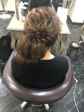 エヌエービー 池袋店(N.A.B.) ハーフアップ（ヘアセット）