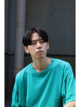 アットラブ バイ ベル(at'LAV by Belle) サラっと決まる!センターパートマッシュ