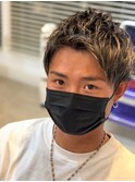 爽やかアップバング×メンズハイライト