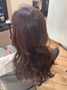 リア(Lia) チェリーピンク+ゆるふわカール