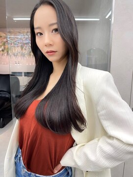 ロンド マーレ 天神大名店(Lond mare) 2023 福岡で可愛いレイヤーカット　ロングヘア　韓国黒髪カラー