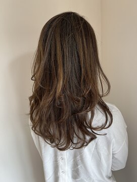 リノア 鵠沼海岸(LINOA) グレージュカラー/ボブウルフ/黒 髪/ココアベージュ