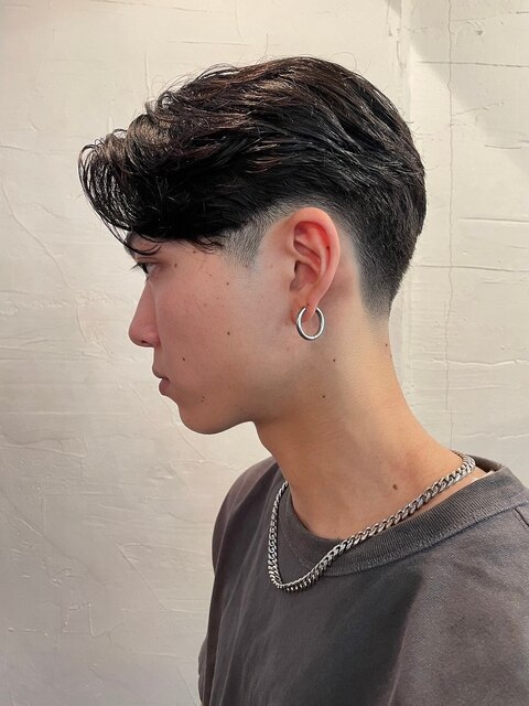 MEN'S HAIRウルフアッシュブラックカルマパーマベリーショート