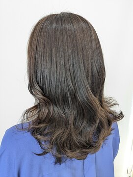 アヤラ オーガニックアンドスパ 東船橋店(AYALA) 【中村のぞみ】アッシュカラー×ミディアムスタイル