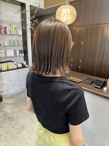 アールトゥーヘアー(art To Hair) ベージュカラー/ハイライト/長めボブ/外ハネ