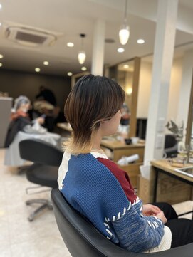 エリス ウメダ(Eliss umeda) ウルフカット×インナーカラー！