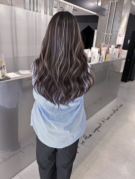 キング(K!ng) 縮毛矯正髪質改善ハイライトレイヤーカット枚方美容室エクステ