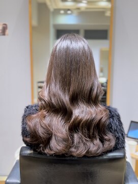 アピッシュ アオヤマ(apish AOYAMA) コテ巻き風パーマ