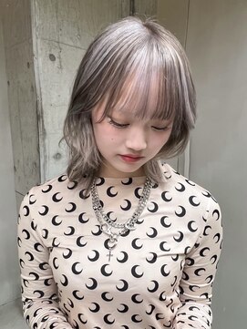 ソル バロール 表参道(SOL .valor) 顔周りレイヤーカットブリーチデザインカラーワンホンレイヤー◆