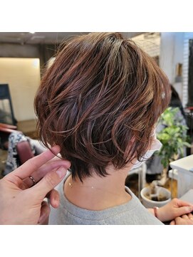ベレッタ 楠葉店(veretta.) ショートボブ×動き 丸木 崇史/30代/40代/50代/丸みシルエット