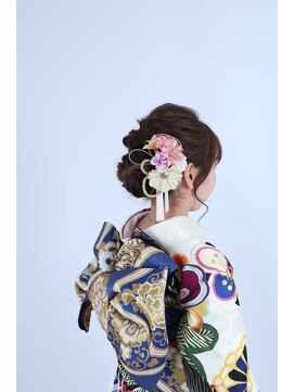 シークエストアンドシプラス(C/QUEST&C-plus) 成人式ヘア・着付