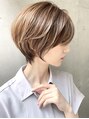ミット バイ ツリー 吉祥寺(mit by tree) ベースは暗めに、ハイライトで白髪をぼかした大人のショートヘア