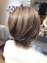 フェリーシェス(Felichesse) マッシュウルフショート♪襟足長め　大人ヘア30代40代50代60代