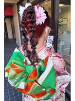 ノラ(Norah)&nbsp;かわいさ最大級　カジュアルツインポニー　玉ねぎフェガーエイト