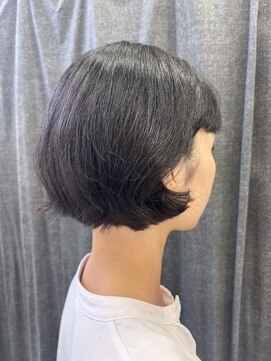 サンひまわり 高来店 ぱっつんショートスタイル