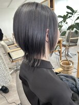 シロ(shiro.)&nbsp;ナチュラルウルフ◎グレー感強め透明感カラー