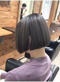 グレージュミニボブ