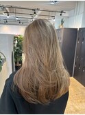 beige shadow roots