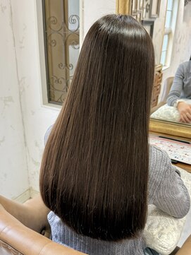 サンバイセライロ 千葉(SAN. by celilo) ナチュラル縮毛矯正【千葉優希】