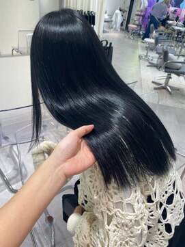 ユーフォリア 渋谷グランデ(Euphoria SHIBUYA GRANDE) ブルーブラック ワンカラー 暗めカラー AKARI