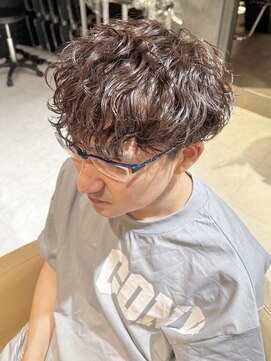 カインド 南青山(hair&make up KIND) 眼鏡に合うパーマ波巻きパーマ波打ちパーマメンズショート