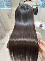 エミュスト(Emuest) 濃度5倍髪質改善トリートメント ○