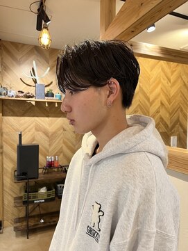 ティピ(tipi) 波巻きパーマ/センターパート/メンズカット/メンズパーマ/香椎駅