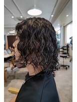 ビスポーク(BESPOKE)&nbsp;夏の男は色気で勝負！マンバンロングウェーブヘア