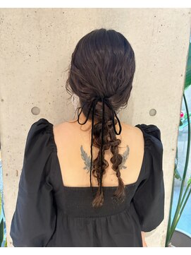 レジュアル(RESSUAL) お呼ばれヘアセット　編み下ろしツイン