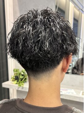 ネクストメンズ 表参道(NEXT men's) ルーズパーマ サーフカールパーマ ショートセンターパート