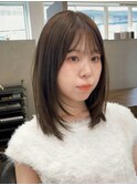 レイヤーカット+オリーブベージュ