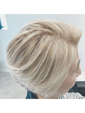 ケイヘアサロン(K hair salon) 白髪を活かしたハイライト