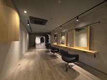 ヴィー ヘアー ファッション バー(VII hair.fashion.bar)