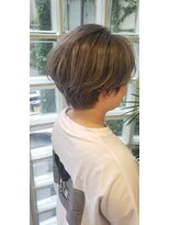 アロー(arrow)&nbsp;透け感グレージュ×ハンサムショート【moemi】