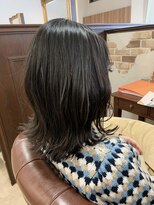 アドラーブル 女池店(adorable) 【オリーブグレージュ】【10代20代30代】【外ハネミディアム】