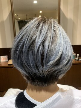 バーバーショップ オールドニュー(BAR BER SHOP OldNew) アシメ調ボブ