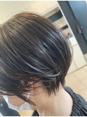 ショートボブ