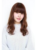 コテ巻きロングヘアアレンジ
