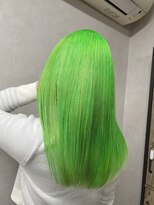 ヴィフ 大船(VIF)&nbsp;ハイトーンカラー/ツヤ髪スタイル/ロングヘア/ライムグリーン
