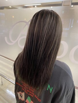 ヘアースペースブルーム ヒーロー 園田店(HAIR SPACE BLOOM hero) 【園田/ハイライトカラー】ブリーチカラー