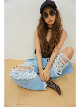 ヘアアンドメイク サファイア 豊橋店(ヘア&メイク SAPPHIRE) 隊長!デニムが破れてます!