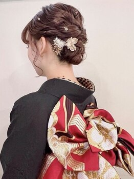 ヘアーリゾートエヌスタイル Hair Resort n-styleの写真/卒業式/入学式/結婚式などのイベントに♪ベテランスタイリストによる着付けは苦しくないのに着崩れしない◎