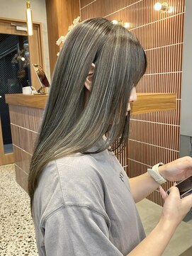 エリマバイフィフス 調布(elima by fifth) コントラストハイライトブリーチショートボブレイヤーミディアム