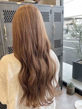 アチーブリス(achieve Liss) マロンベージュカラー×ゆるふわウェーブロング大人可愛い艶感