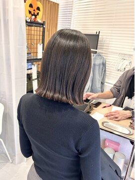 ネオリーブウリ 二子玉川店(Neolive uri) カールセミディシアーカラーレイヤーカット《二子玉川》