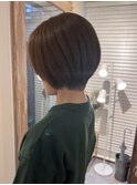 大人くびれショート×白髪ぼかしカラー♪