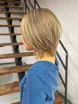 カフネ(cafne)&nbsp;ブロンドカラー+レイヤーボブ