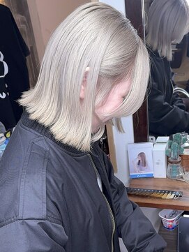 ブレイズヘアー(BLAZEhair) 【透明感強め】ホワイトミルクティ×ブリーチ3回