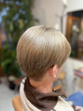 ミルクティーベージュ