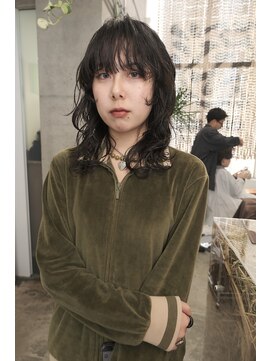 yosuke ロングウルフ緩めパーマスタイル